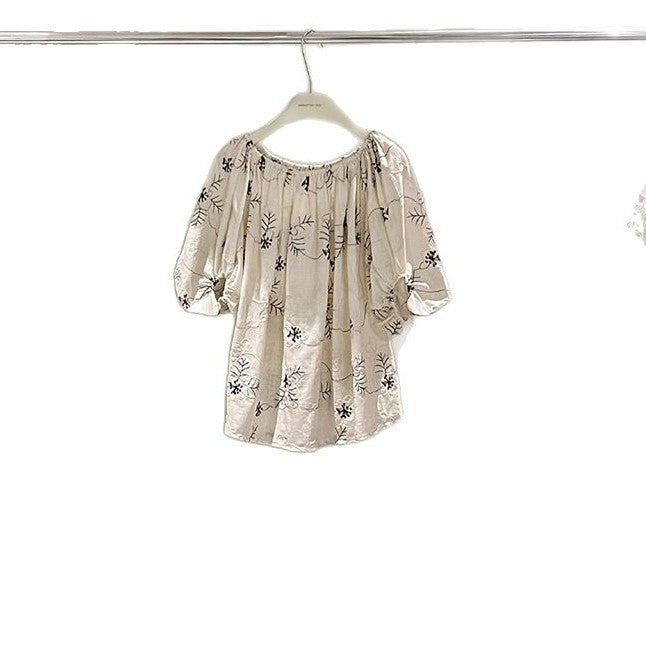 Dame let bluse top med elegant blomster mønster og brede ærmer Stilla