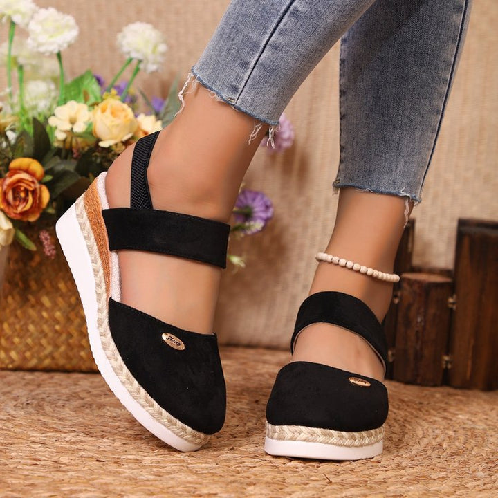 Dame Wedge-sandaler med elastisk remdesign og komfortabelt fodseng Stilla
