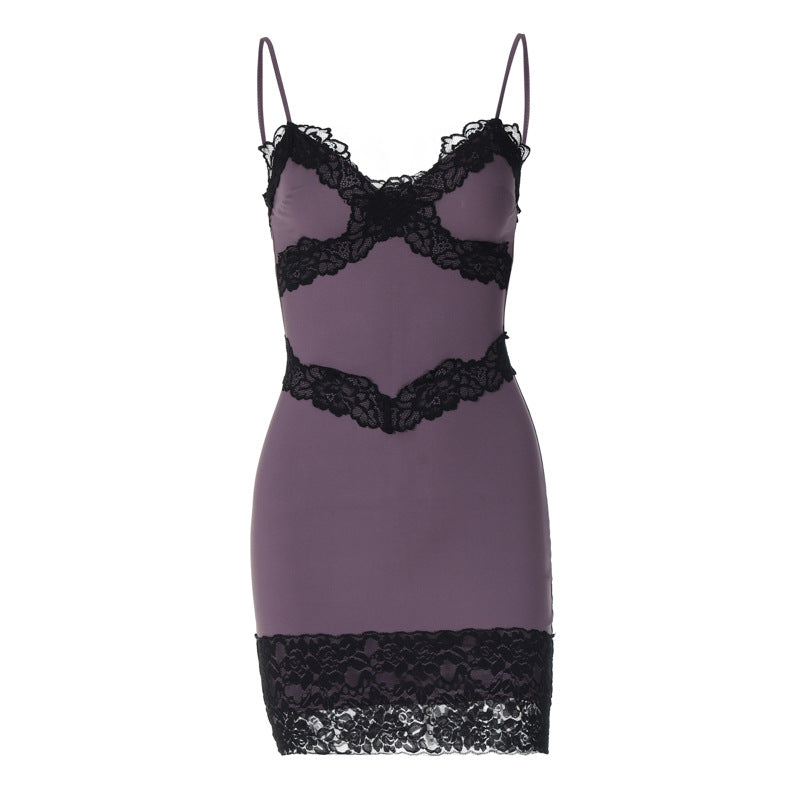 Dame Sexysatin kjole med spidseindsatser og justerbare stropper Stilla