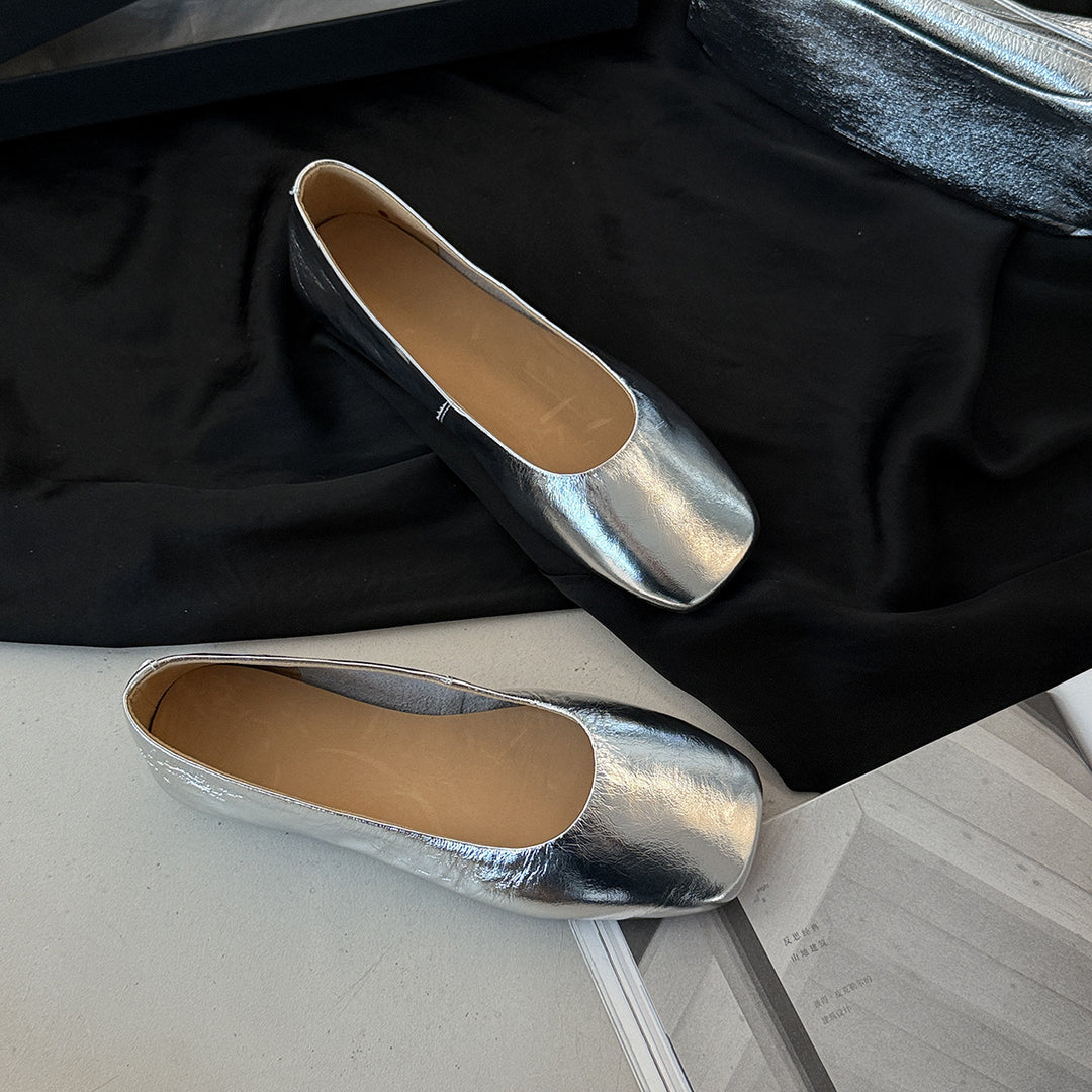 Femme Glossy Metallic Ballerinas Stilla