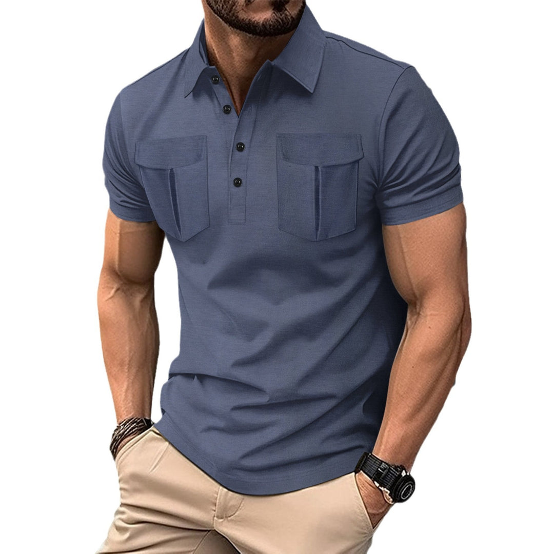 Herrer Poloshirt med to praktiske brystlommer og moderne kortærmet design Stilla