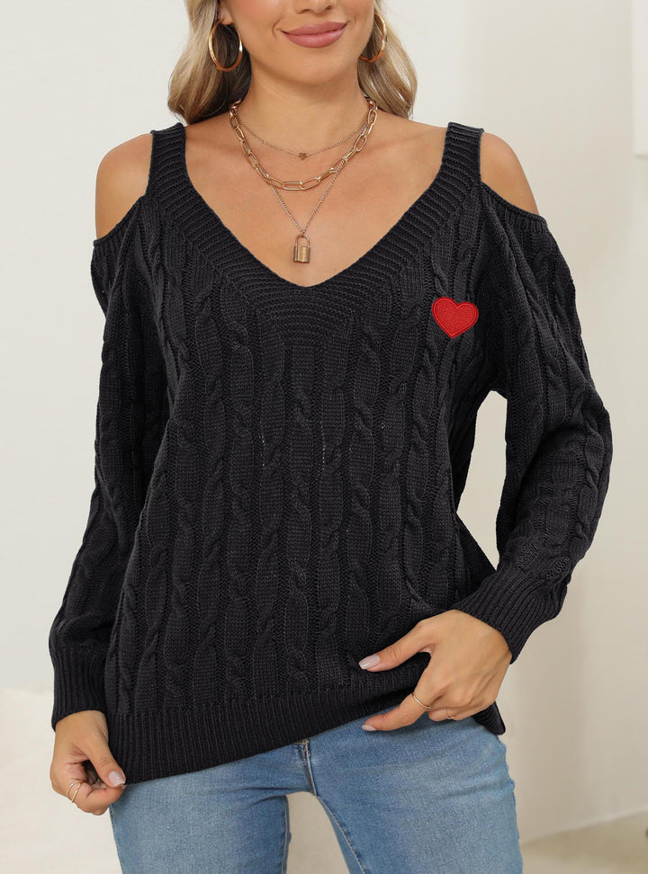 Dame strikpullover med hjerte-applikation og åbent skulderdesign Stilla
