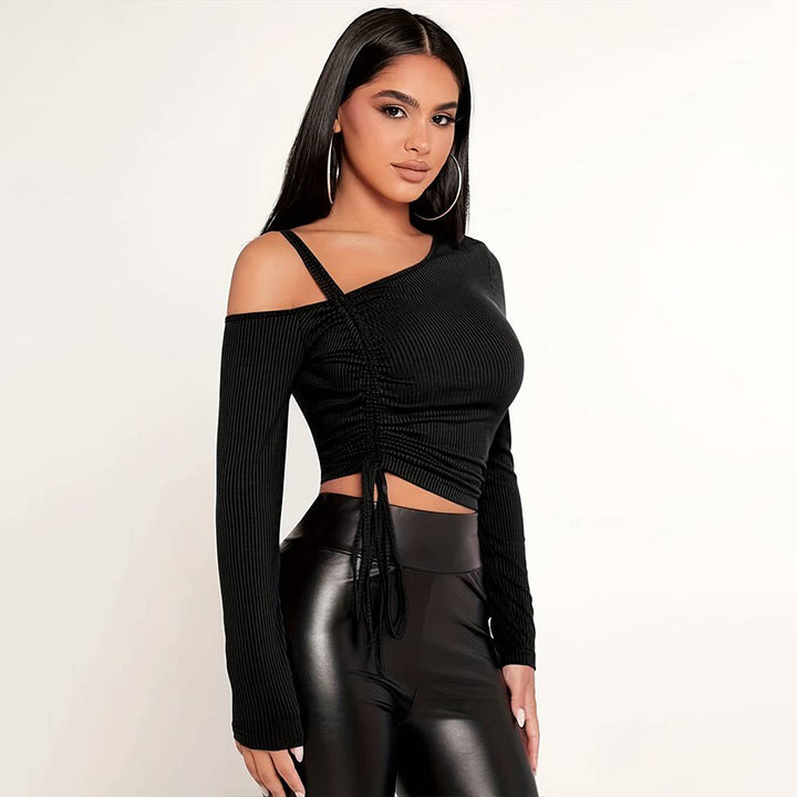 Kvindernes stilfulde crop top med asymmetrisk snit og raffinerede ruffle detaljer Stilla