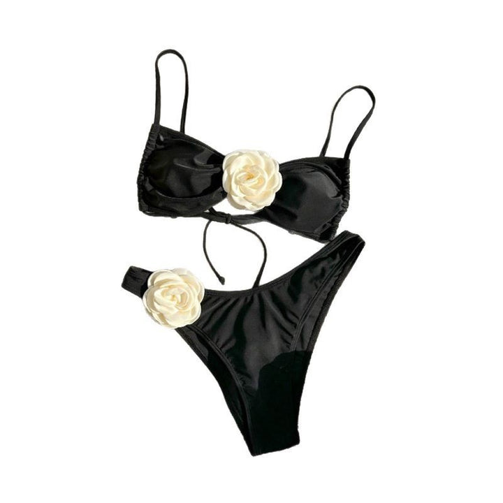 Dame bikini sæt med elegant blomsterapplikation Skovae