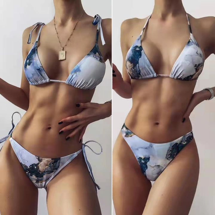 Dame triangel-bikini med moderne marmor-design og justerbare stropper Stilla