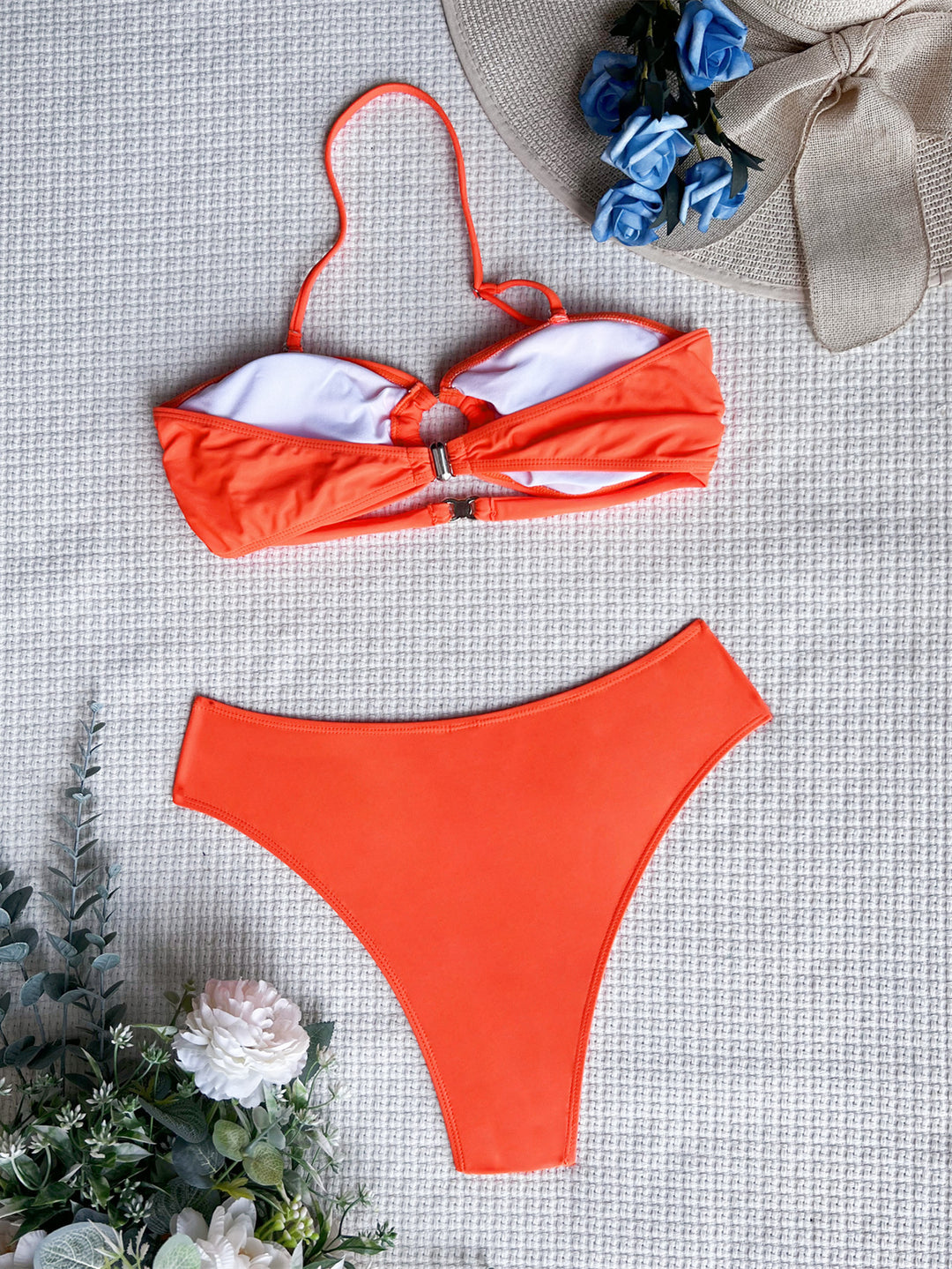 Dame bandeau-bikini med glamourøse ringdetaljer Skovae