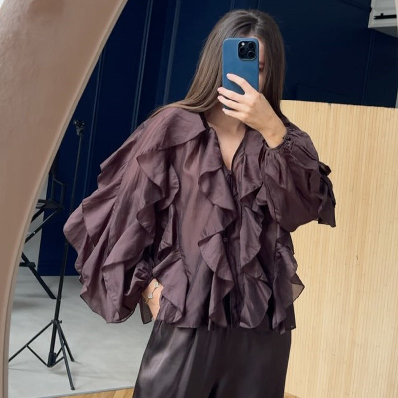 Damebluse med voluminøse rynker og elegant snit Stilla
