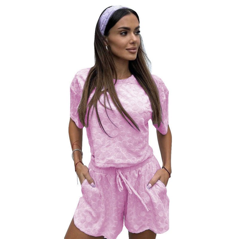 Damen Sportliches Zweiteiliges Set mit luftigen Shorts und T-Shirt Skovae