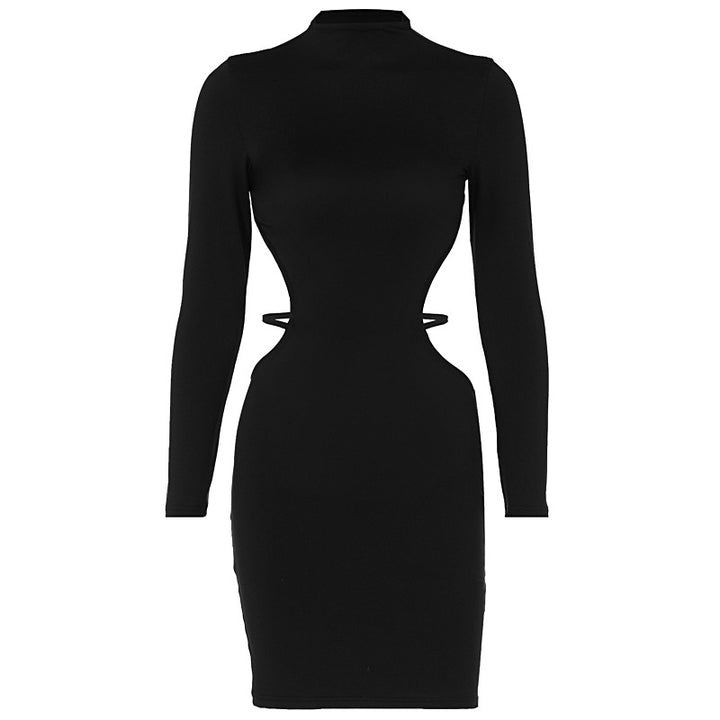 Dame figursyet kjole med innovativt cut-out design Stilla