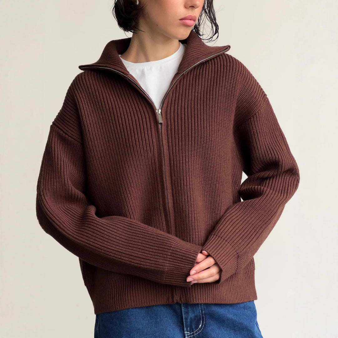 Kvinders fashionable chunky striktrøje med høj krave og fuld lynlås Stilla