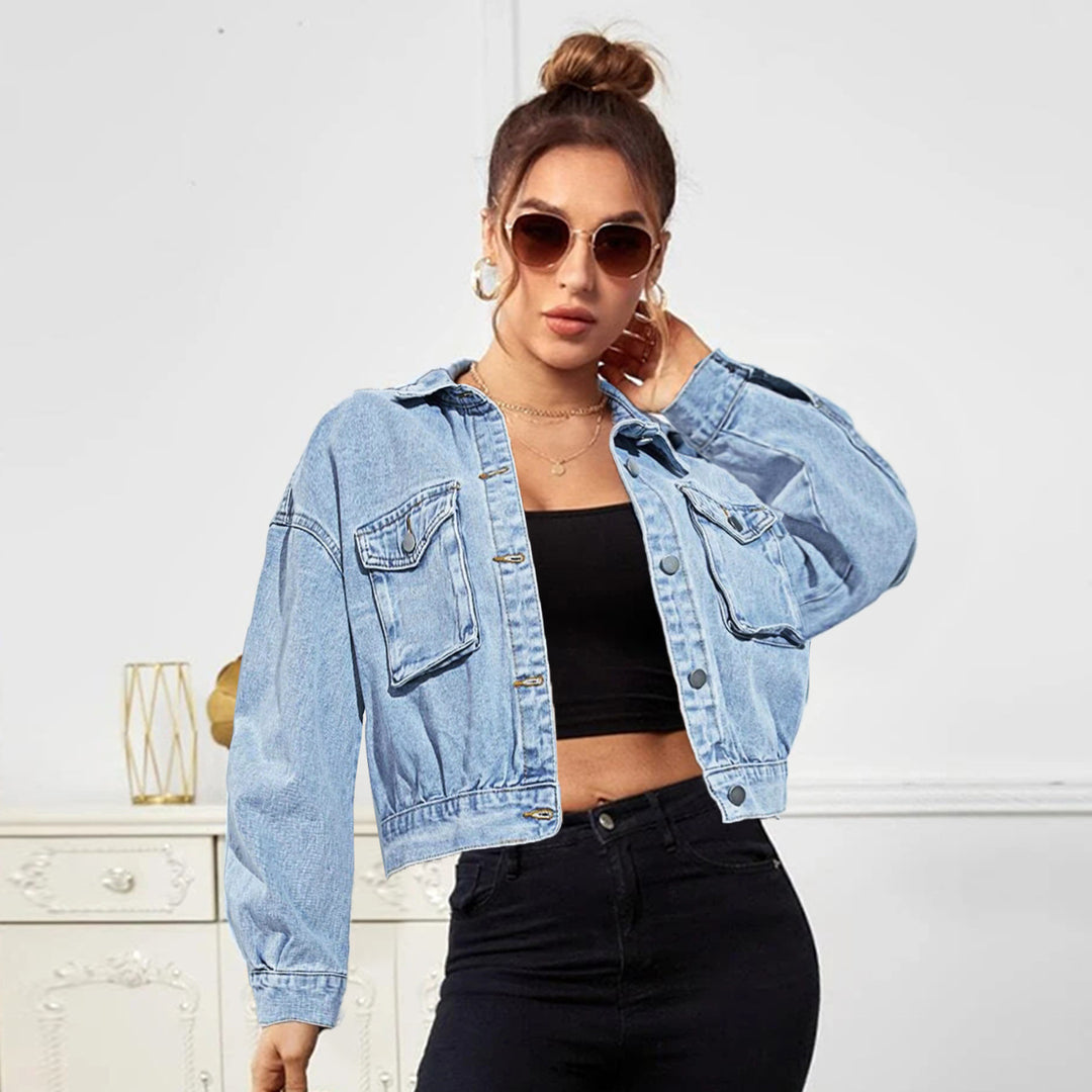 Damer afslappet cropped denimjakke med fashionable skulderdetaljer og praktiske lommer Stilla