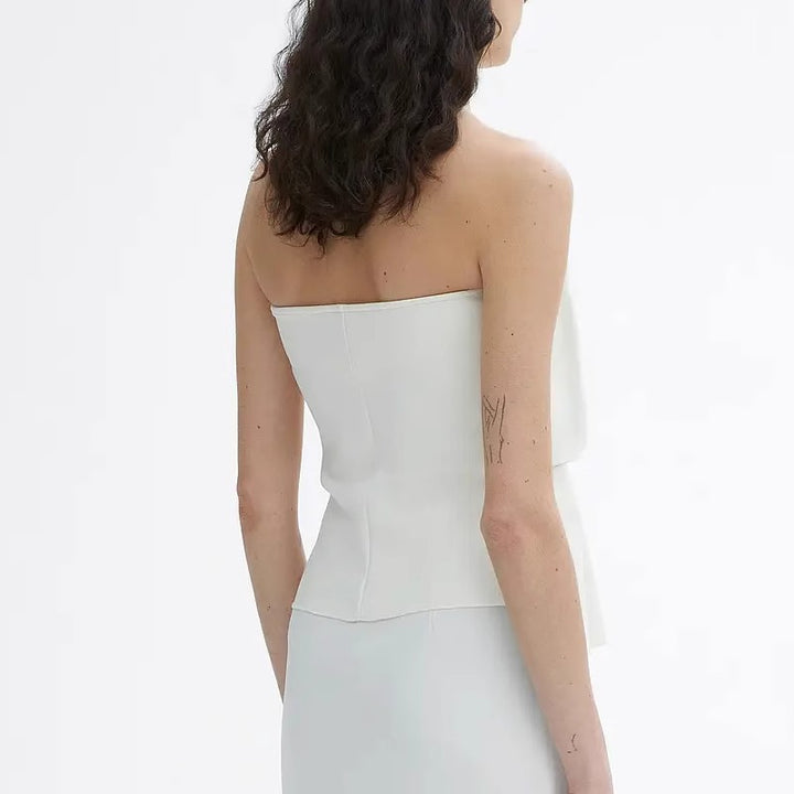 Dame off-shoulder top med voluminøse flæser og flatterende snit Stilla