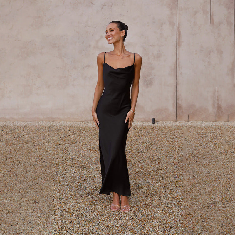 Dame silke maxikjole med elegant snit og smigrende design Stilla