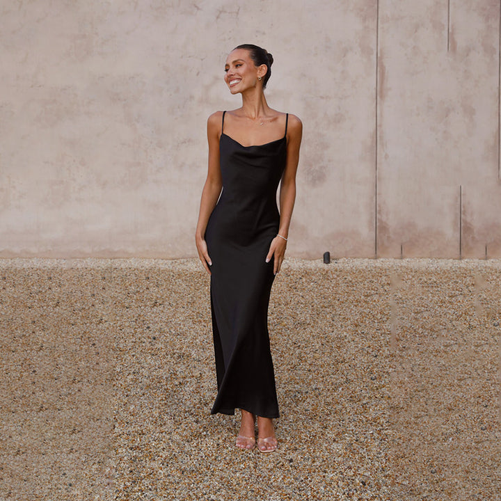 Dame silke maxikjole med elegant snit og smigrende design Stilla