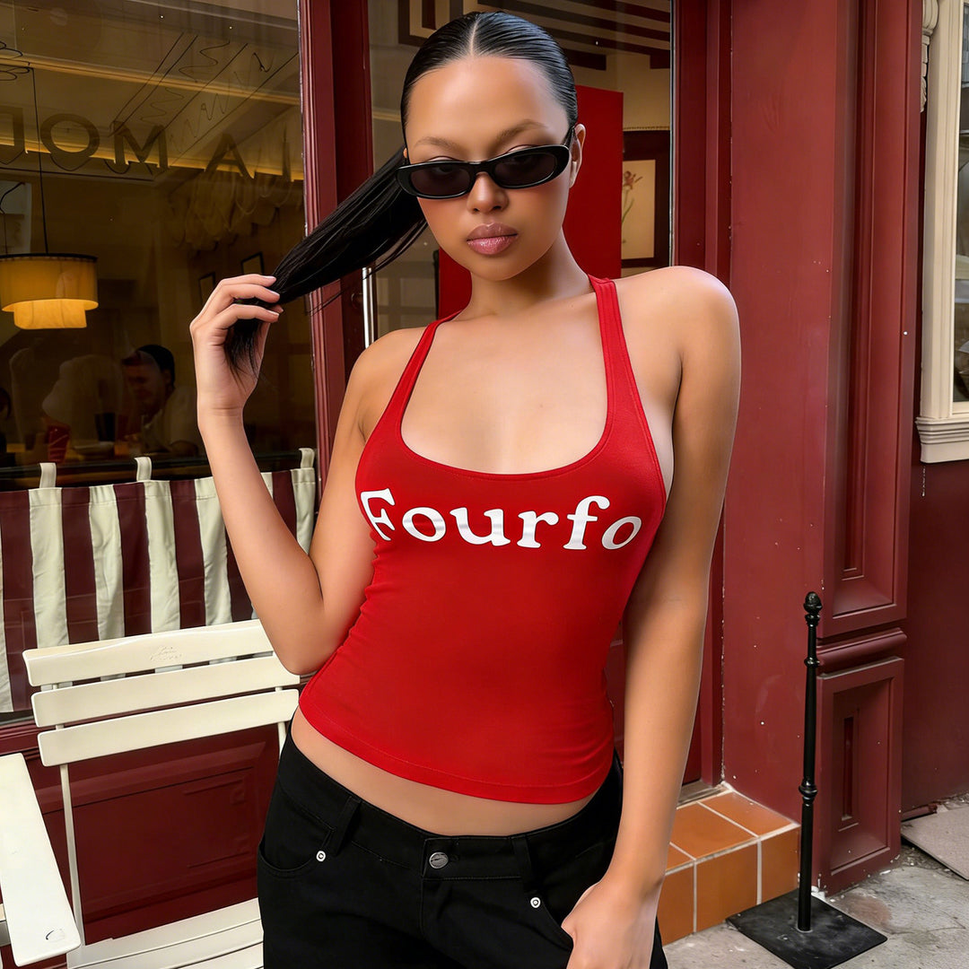 Dame tanktop med sporty snit og stort print Skovae
