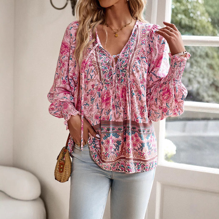 Dame Boho-bluse med florale detaljer Stilla
