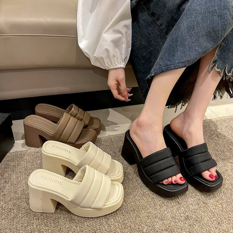 Dame Wedge-sandaler med moderne remføring og komfortabel blokhæl Stilla