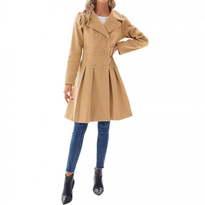 Dame skræddersyet trenchcoat med dobbelt knap række og folder Stilla