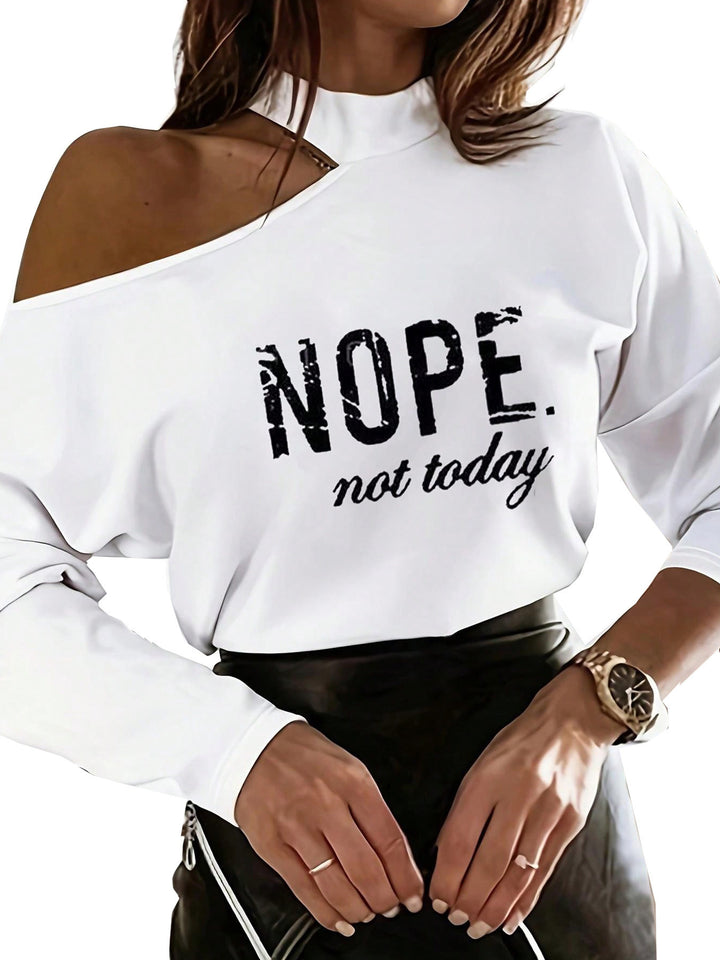Dame Lækkert Oversized T-Shirt med asymmetrisk snit og motiv Stilla