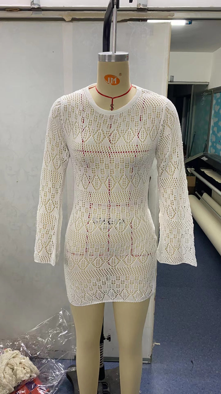 Dame Hækle-Minikjole med kreativt Cut-Out-design og lange ærmer Skovae