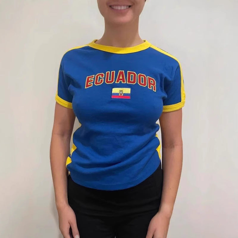 Dame T-shirt med kulturelt tryk og flagmotiv Skovae