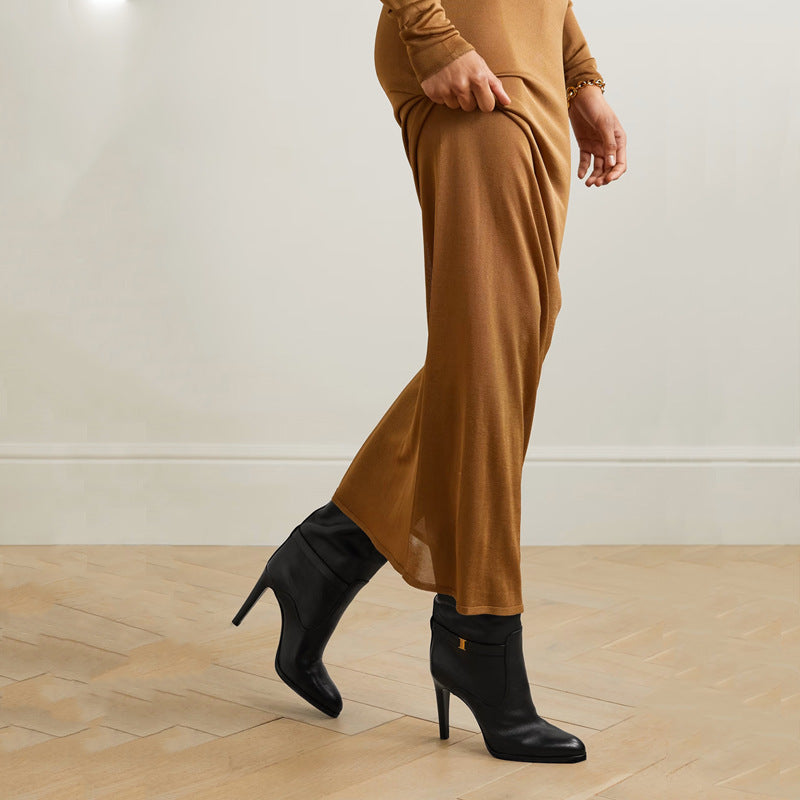 Femme Knæhøje SUEDE Stiletto Støvler med elegant spænde-detail Stilla