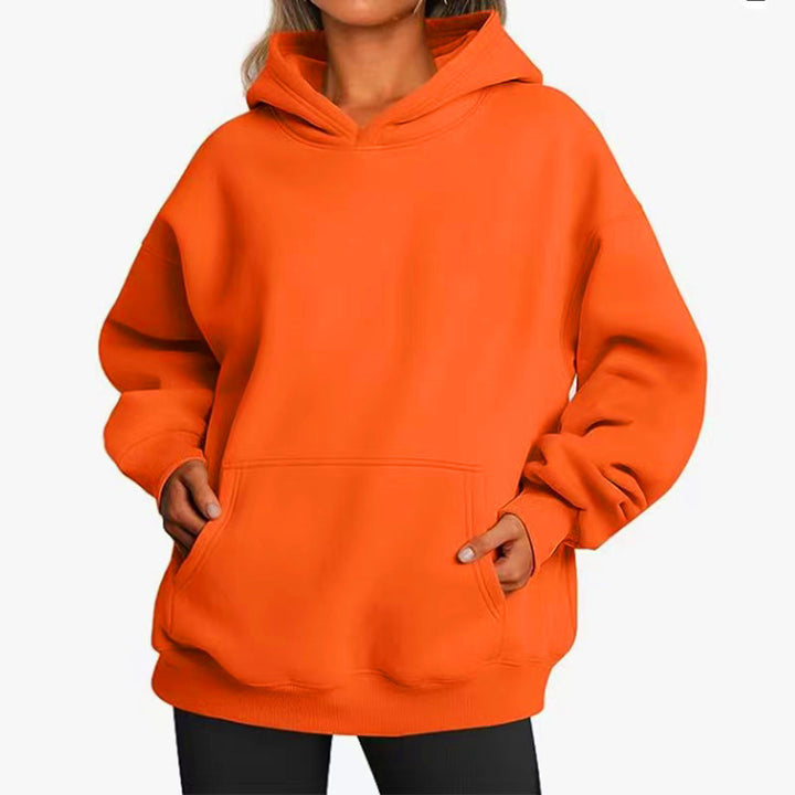 Kvinders oversized hoodie med praktiske kængurulommer og blød indvendig foring Skovae