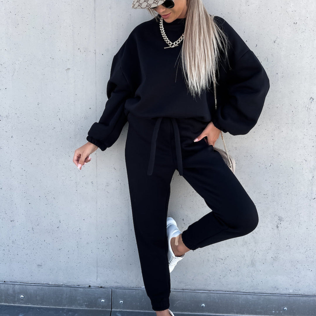 Stilla | Moderigtigt ensfarvet sweatshirt casual sæt