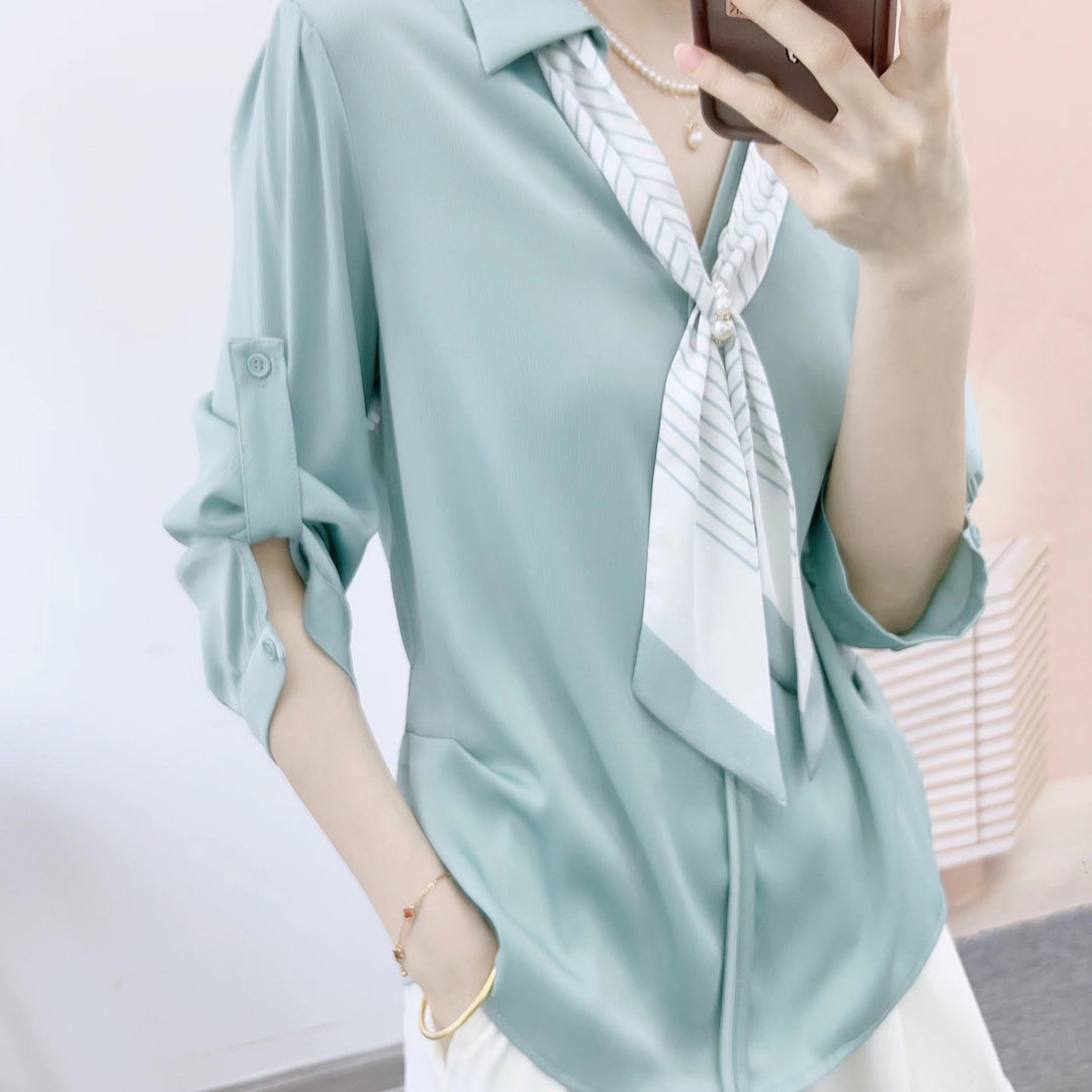 Damebluse med stilfuld slipsdetalje og elegant snit Stilla