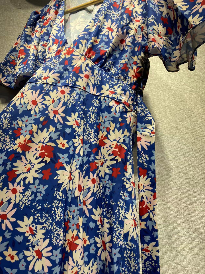 Dame Maxikjole med charmerende blomster mønster og elegant V-udskæring Stilla
