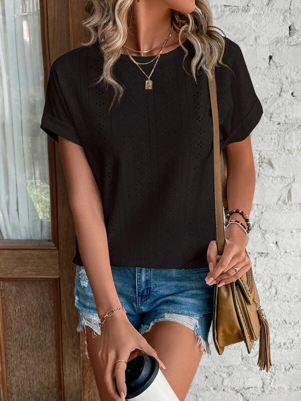 Dame fashion T-shirt med luftigt hulbroderi Stilla