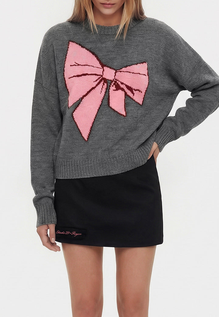 Kvinders sweater med iøjnefaldende sløjfemotiv og komfortabel pasform Stilla