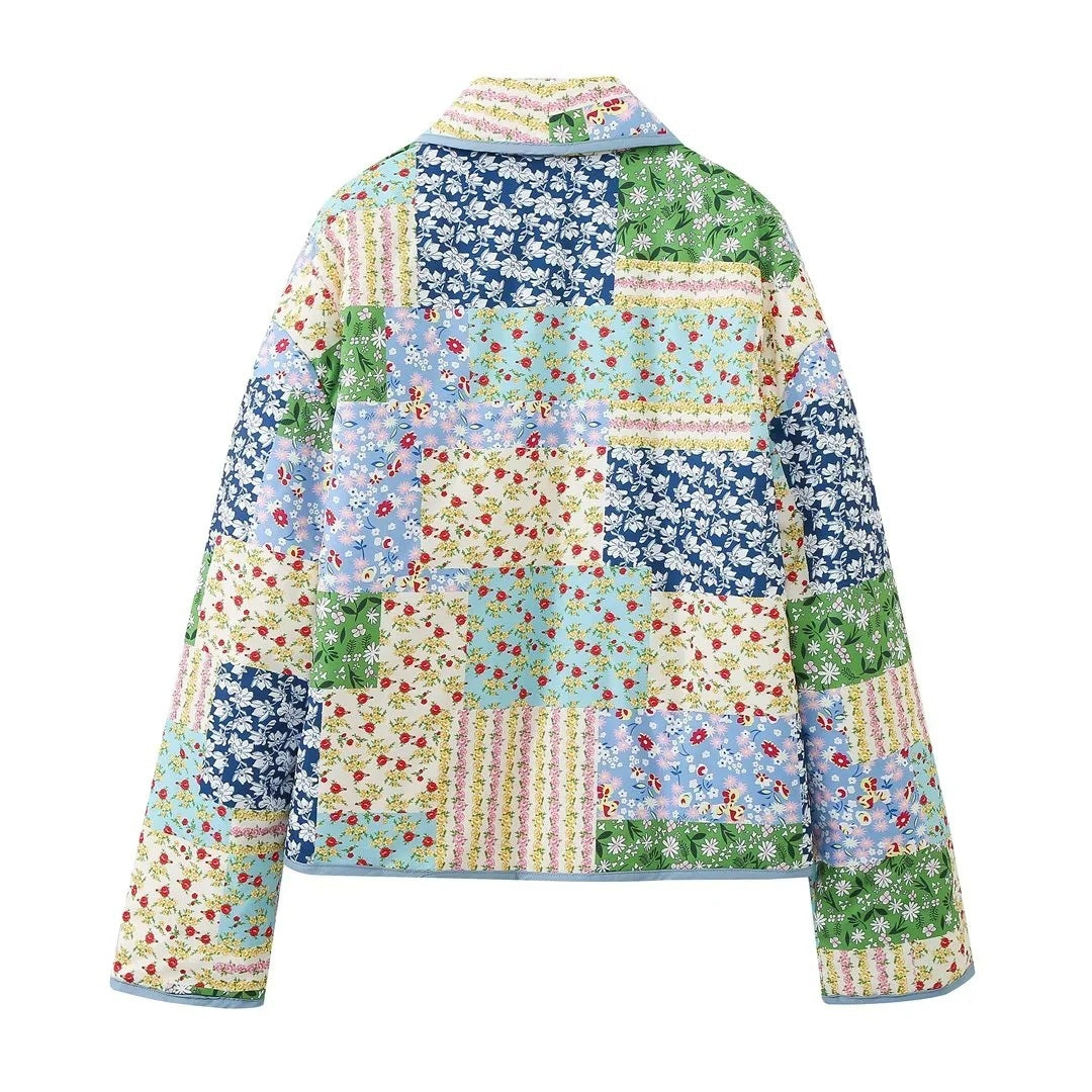 Dame Patchwork-jakke med blomsterprint og praktiske lommer Stilla