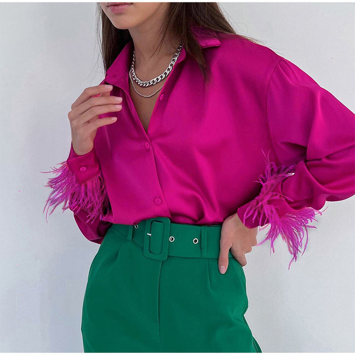 Dame Satin Bluse med elegante Fjer Stilla