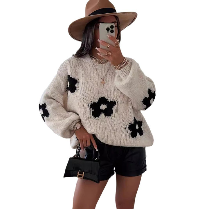 Dame hyggelig strikket sweater med unikt blomsterdesign Stilla