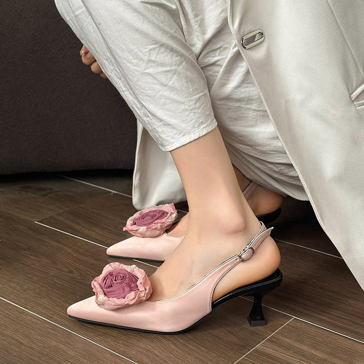 Dame Slingback-pumper med florale applikationsdetaljer Stilla