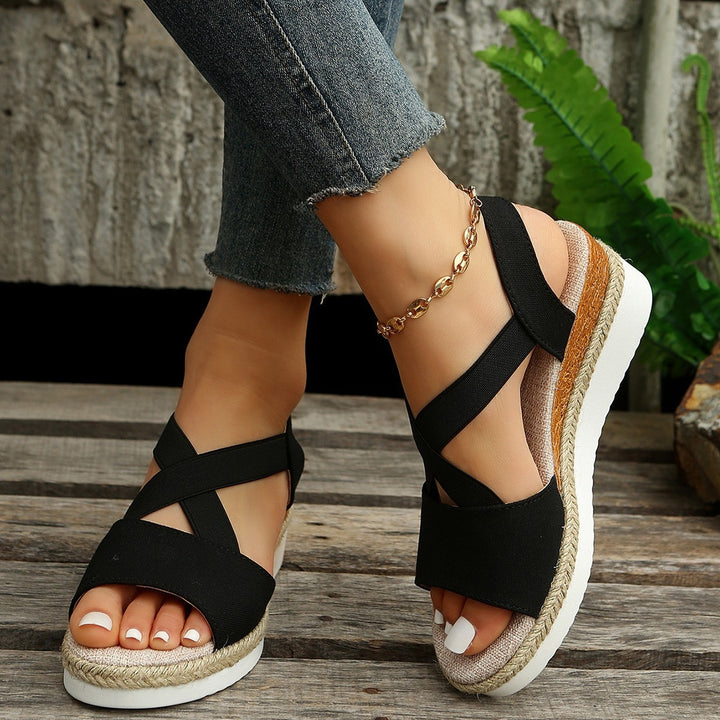Dame kile-sandaler med komfortabelt kryds-rem-design og skridsikker sål Stilla