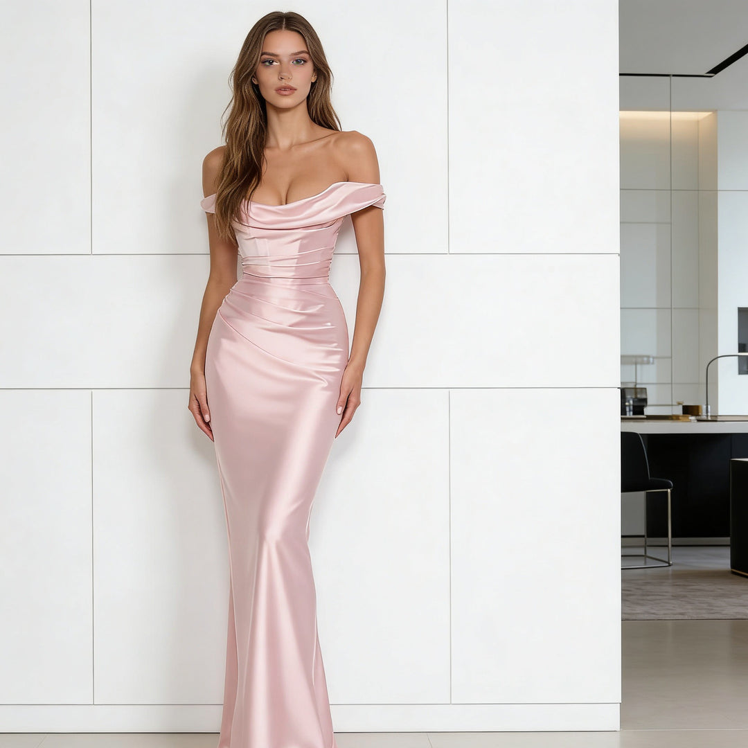 Dame Elegant aftenkjole med luksuriøst draperingsdetalje og tætsiddende snit Skovae