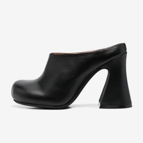 Femme Moderne High-Heel Mules med Skulpturelt Design Stilla