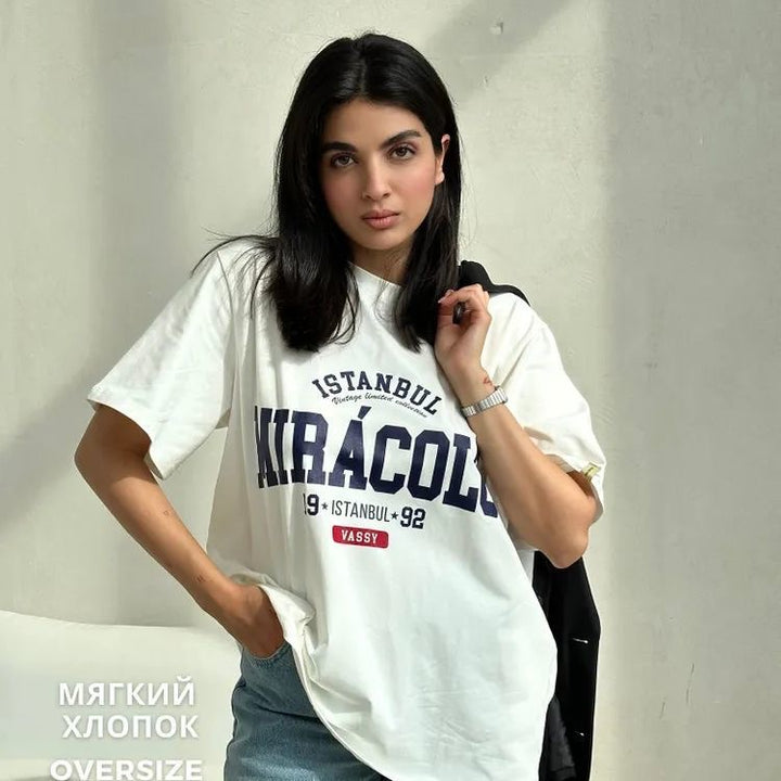Dame Oversized T-Shirt med iøjnefaldende Istanbul print og afslappet snit Stilla