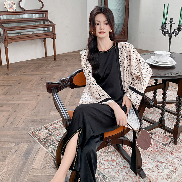 Dame kombinationsdragt med elegant indpakningslook og bredde udvidede ærmer Stilla