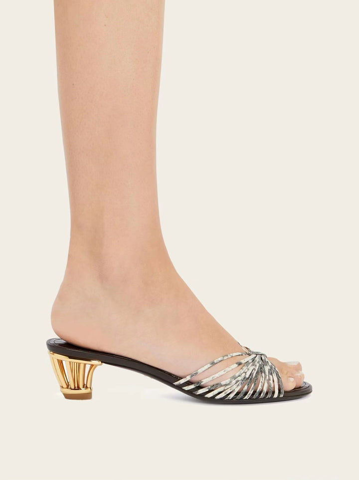 Femme Open-Toe Slide-sandaler med dekorativ bue og skulpturel hæl Stilla