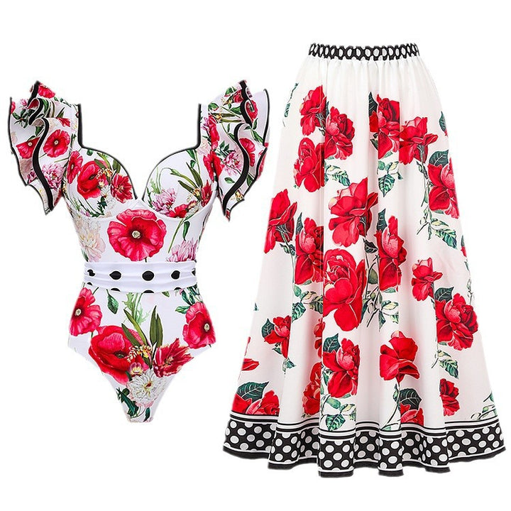 Dame badedragt med voluminøse flæser og matchende sarong Stilla