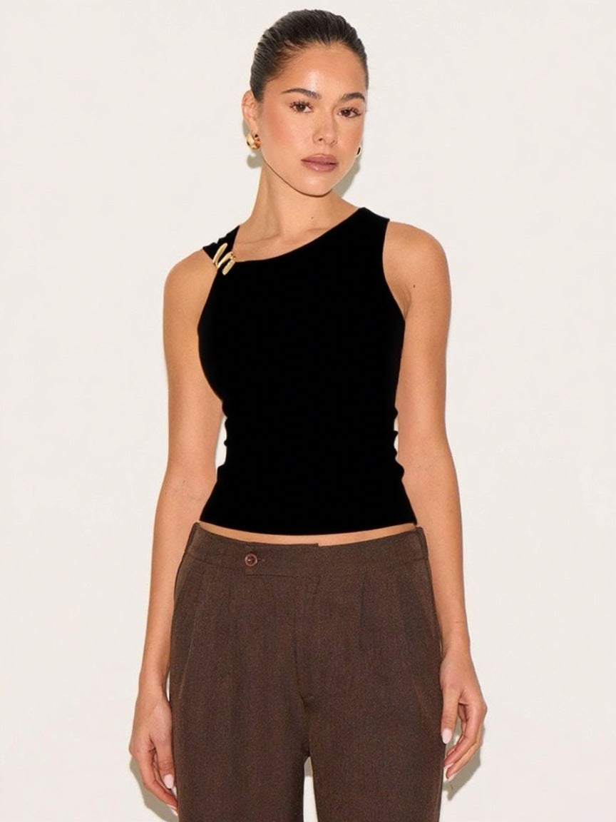 Damer Elegant Top med asymmetrisk snit og dekorative spænder Skovae