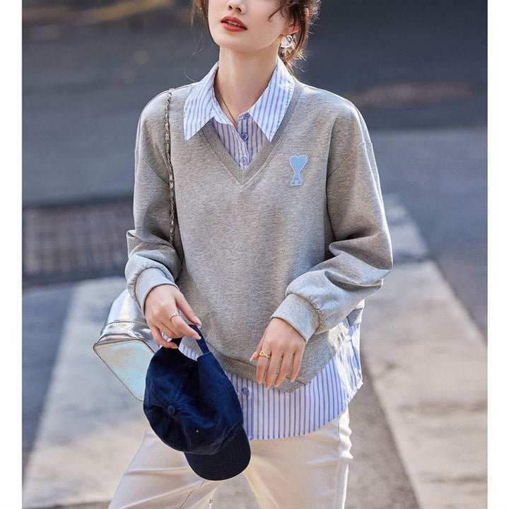 Kvinders afslappede V-hals sweater med camisole effekt