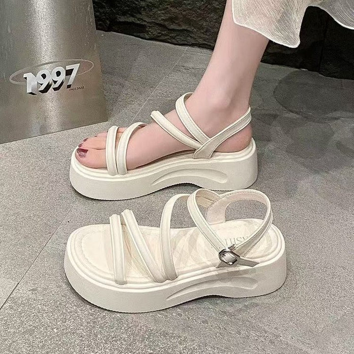 Dame Komfortable Plateau-Sandaler med moderigtigt Riemdesign og stabil profil sål Stilla
