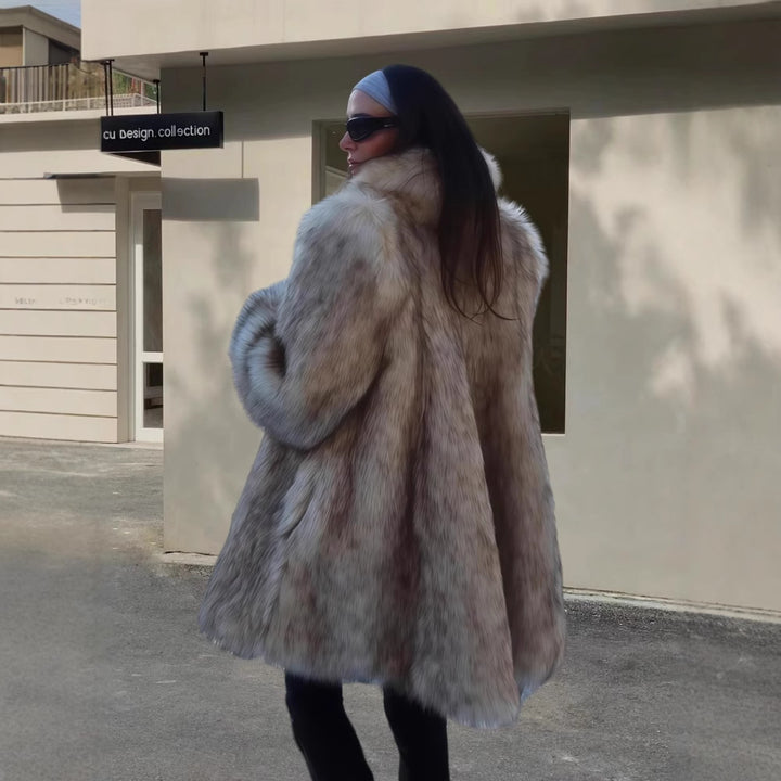 Dame Kunstpels Frakke med oversized snit og elegante detaljer Stilla