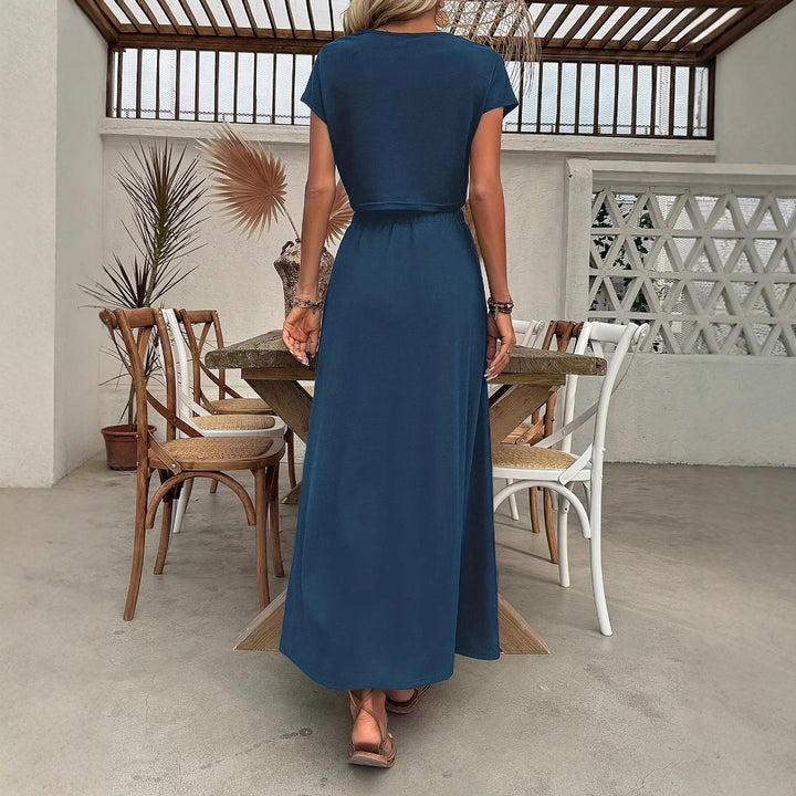Dame to-delt outfit med cropped top og høj split nederdel Stilla