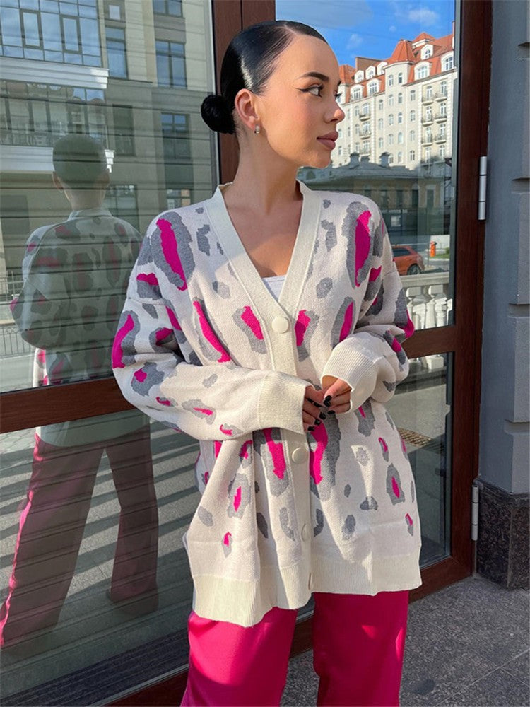 Dame hyggelig Cardigan med farverig Leopardprint Stilla