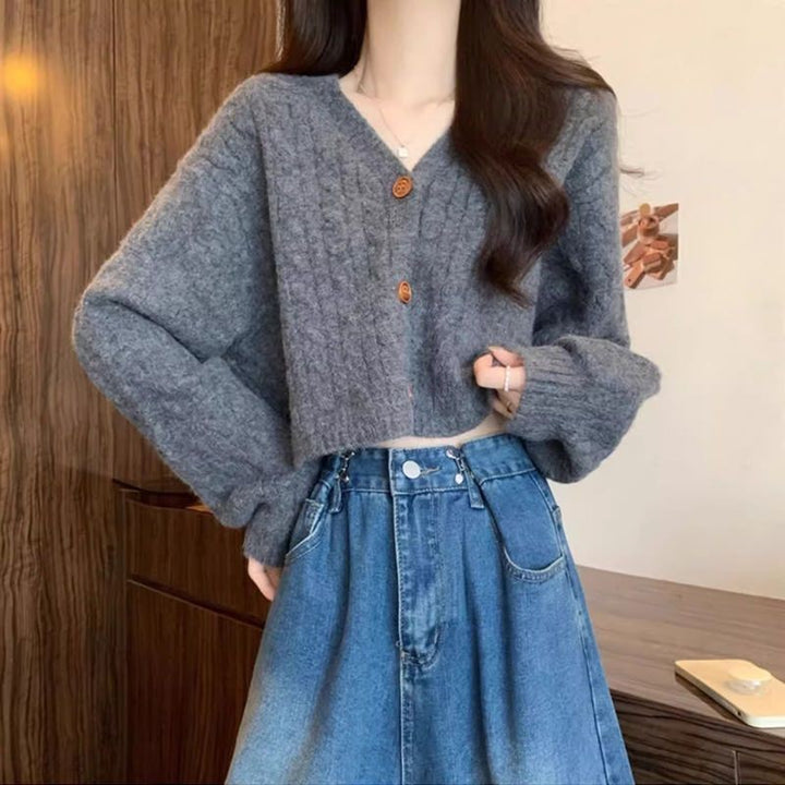 Kvinders chunky strikket cardigan med knapdetaljer og dyb V-hals Stilla